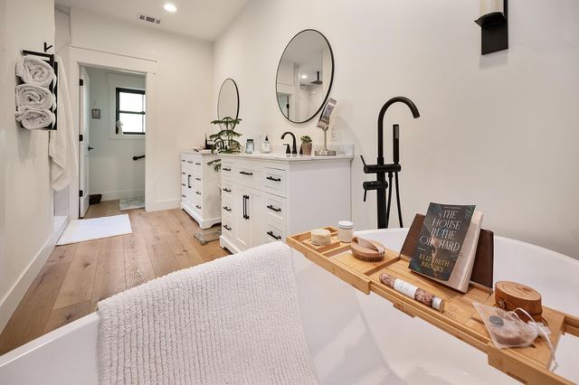 192 Vireo Way, Avery, CA 95224