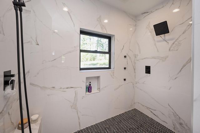 192 Vireo Way, Avery, CA 95224