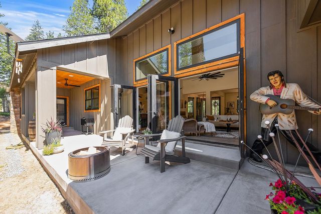 192 Vireo Way, Avery, CA 95224