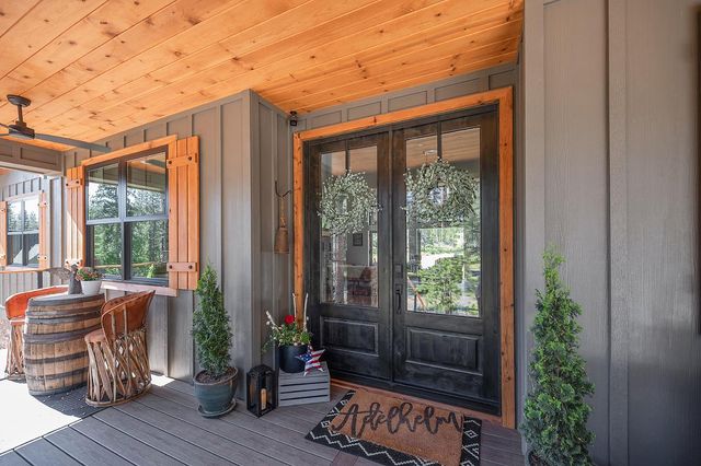 192 Vireo Way, Avery, CA 95224