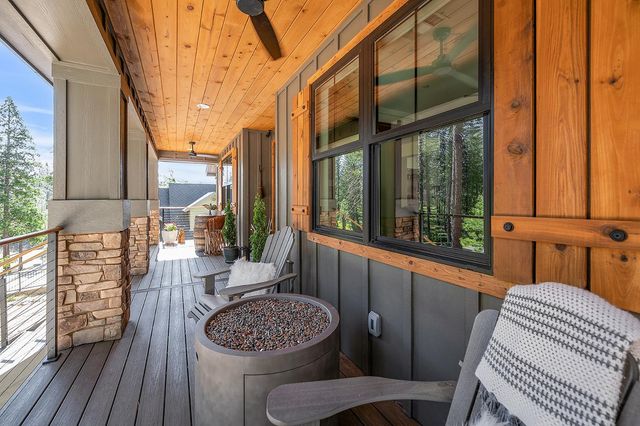 192 Vireo Way, Avery, CA 95224