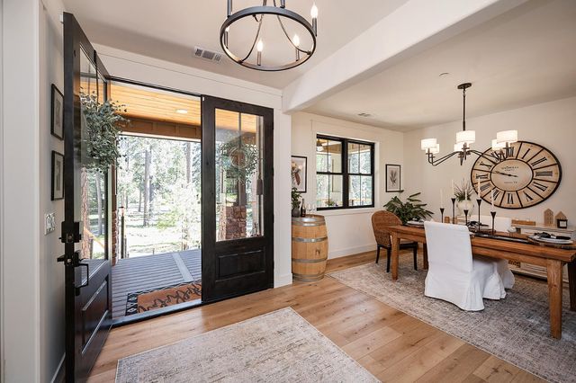 192 Vireo Way, Avery, CA 95224