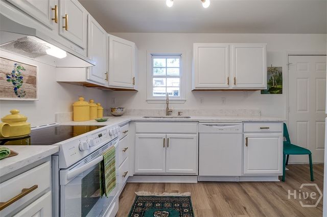 524 Nicoll Street, Savannah, GA 31401