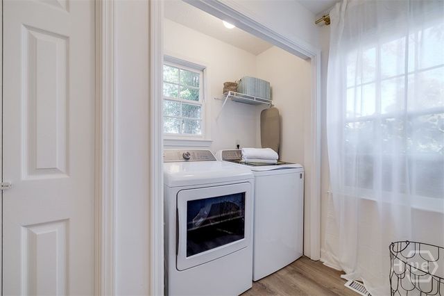 524 Nicoll Street, Savannah, GA 31401