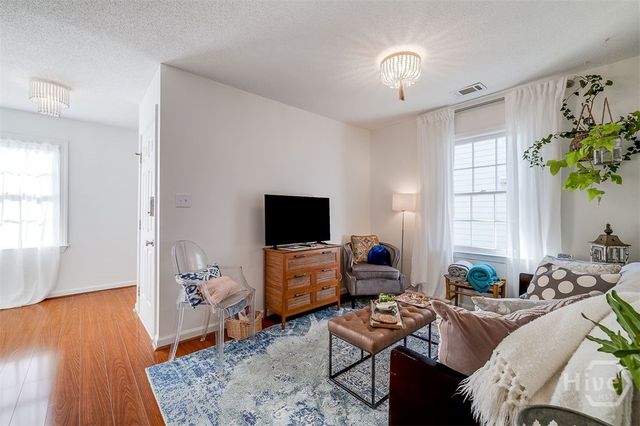 524 Nicoll Street, Savannah, GA 31401