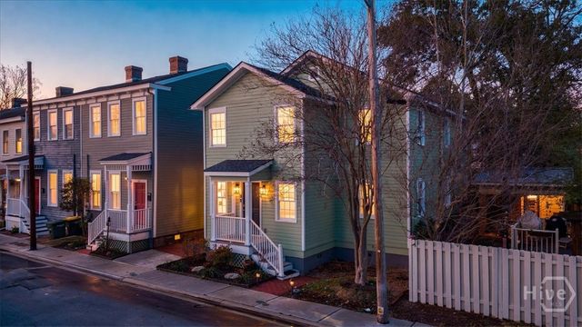 524 Nicoll Street, Savannah, GA 31401