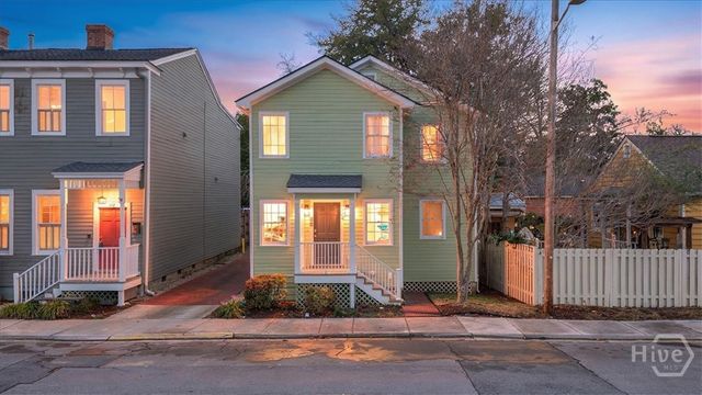 524 Nicoll Street, Savannah, GA 31401