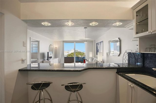 465 Ocean Dr 1024, Miami Beach, FL 33139