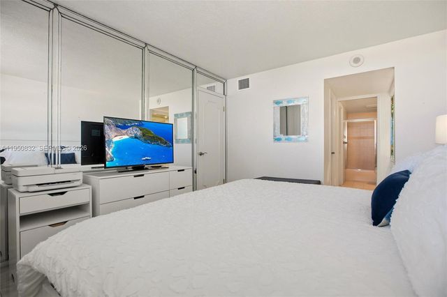 465 Ocean Dr 1024, Miami Beach, FL 33139