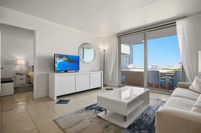 465 Ocean Dr 1024, Miami Beach, FL 33139
