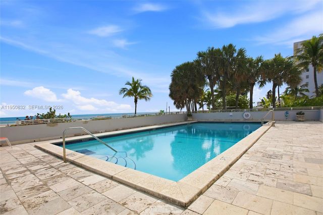 465 Ocean Dr 1024, Miami Beach, FL 33139