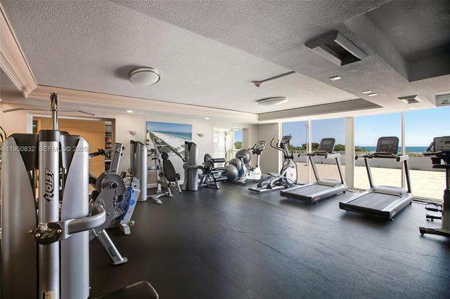 465 Ocean Dr 1024, Miami Beach, FL 33139