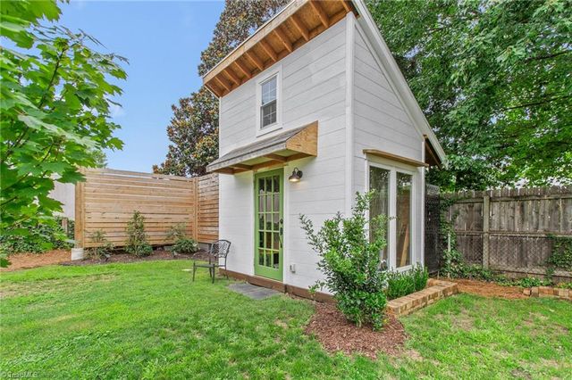 1333 Winstead Place, Greensboro, NC 27408