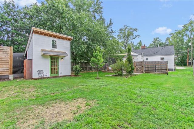 1333 Winstead Place, Greensboro, NC 27408