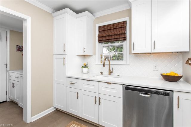 1333 Winstead Place, Greensboro, NC 27408