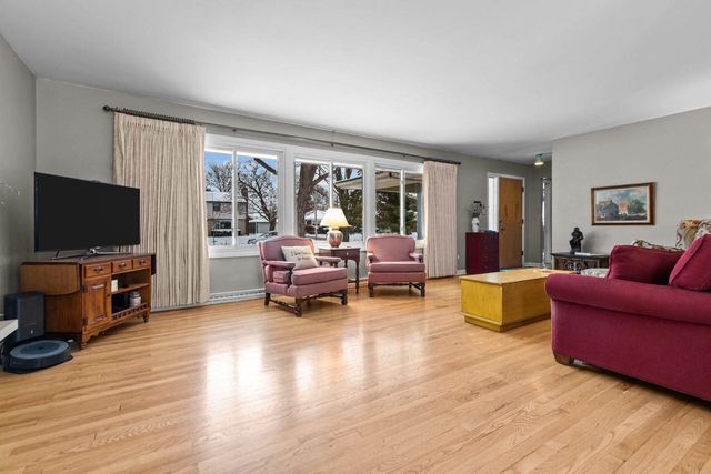 661 STEVENS STREET, Neenah, WI 54956