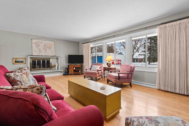 661 STEVENS STREET, Neenah, WI 54956