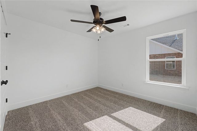 2705 Roe Deer Street, Springdale, AR 72762