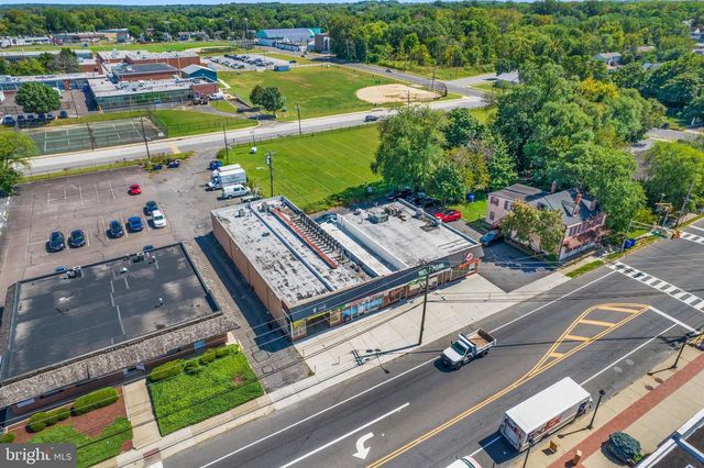 667-675 HIGH ST, Burlington, NJ 08016