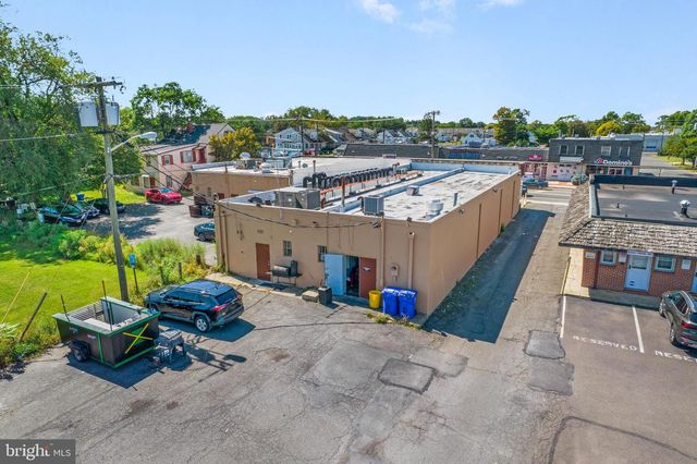 667-675 HIGH ST, Burlington, NJ 08016