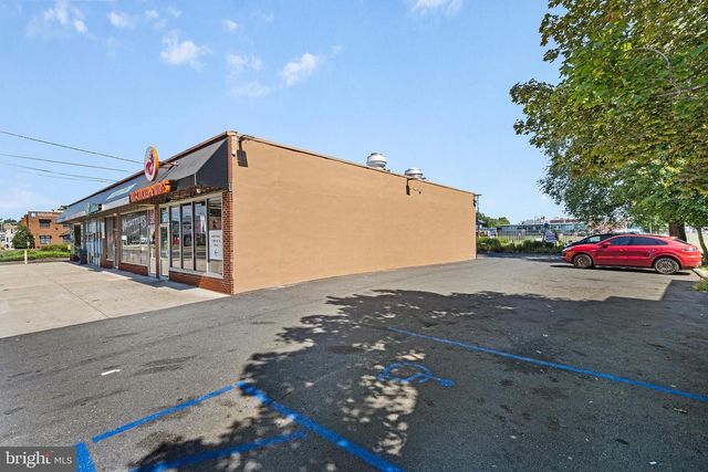 667-675 HIGH ST, Burlington, NJ 08016
