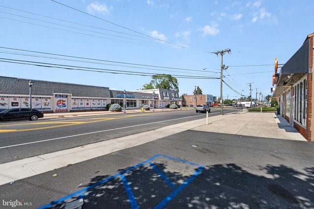 667-675 HIGH ST, Burlington, NJ 08016