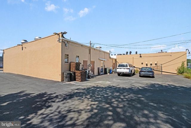 667-675 HIGH ST, Burlington, NJ 08016