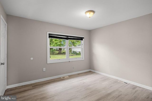 91 BAKER BLVD, Marlton, NJ 08053