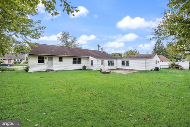 91 BAKER BLVD, Marlton, NJ 08053