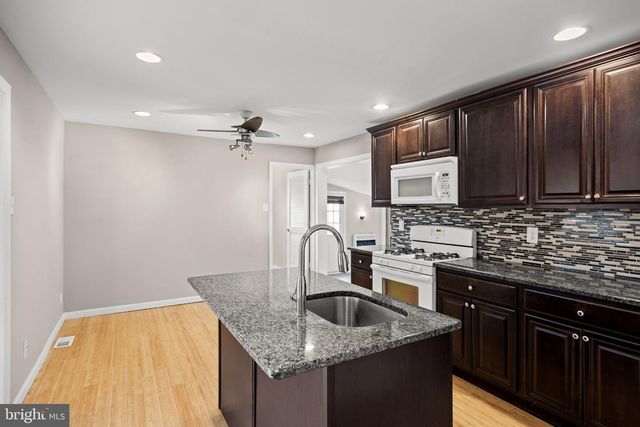 91 BAKER BLVD, Marlton, NJ 08053