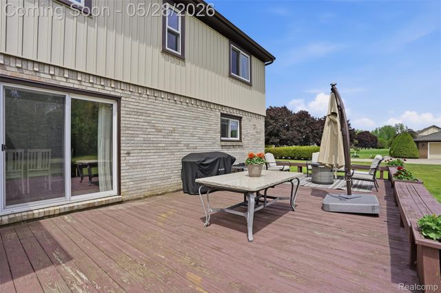 8792 Salem Farms Drive, Salem Township, MI 48178