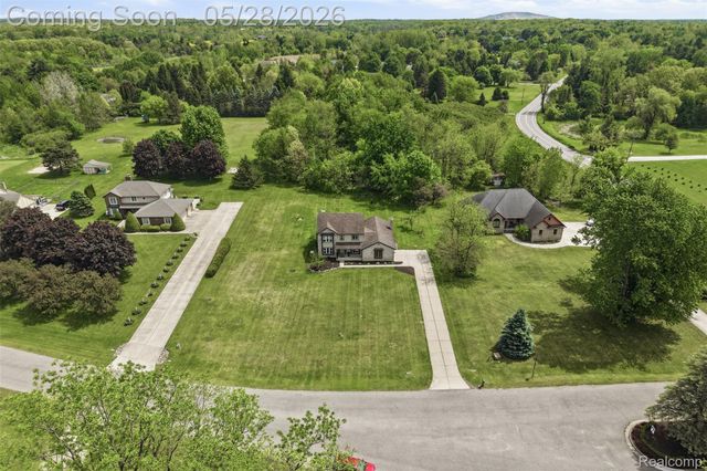8792 Salem Farms Drive, Salem Township, MI 48178