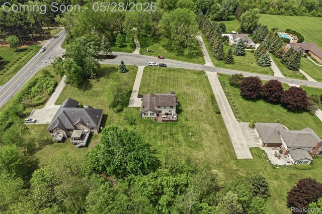8792 Salem Farms Drive, Salem Township, MI 48178