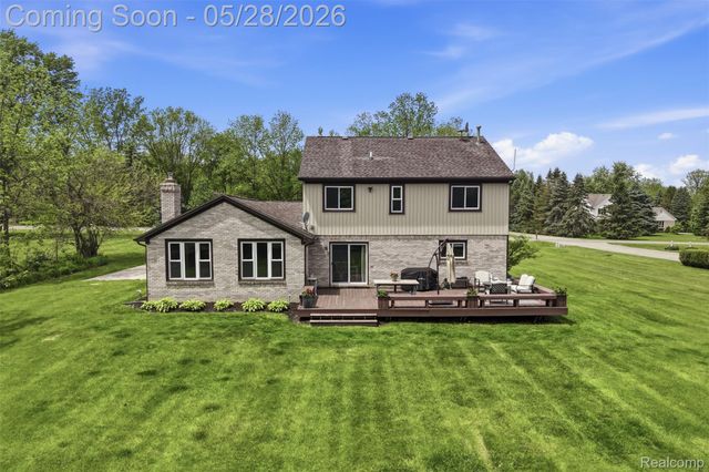 8792 Salem Farms Drive, Salem Township, MI 48178