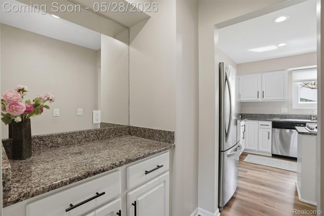 8792 Salem Farms Drive, Salem Township, MI 48178