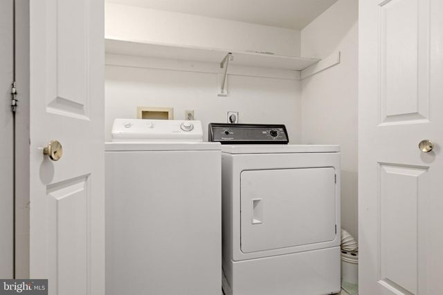 300 PEMBRIDGE DR, Winchester, VA 22602