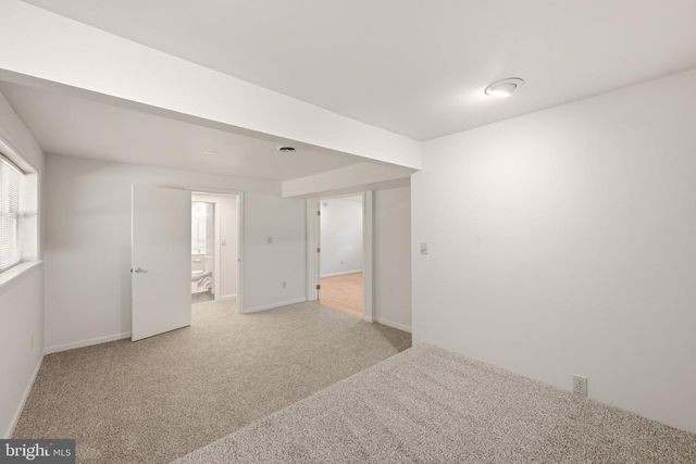 300 PEMBRIDGE DR, Winchester, VA 22602
