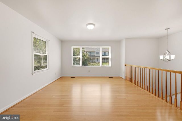 300 PEMBRIDGE DR, Winchester, VA 22602
