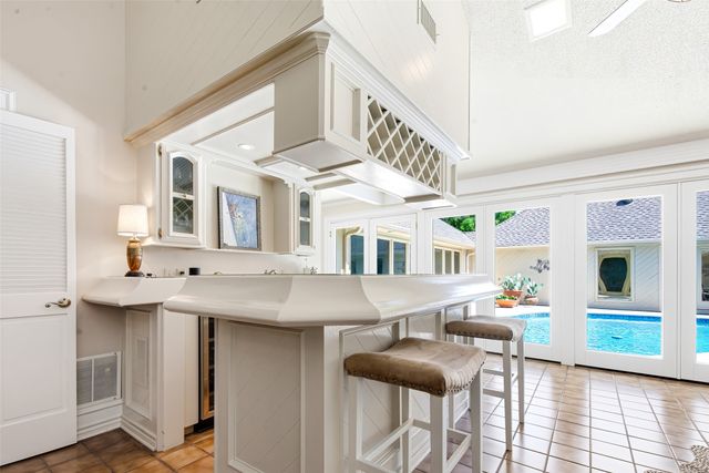 7000 Hollytree Circle, Tyler, TX 75703