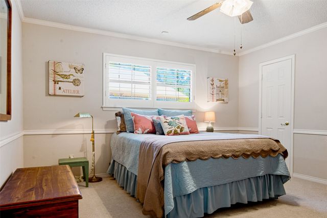 7000 Hollytree Circle, Tyler, TX 75703
