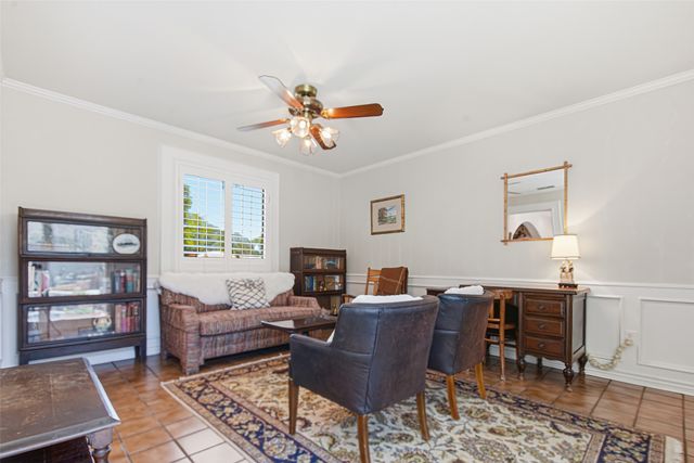 7000 Hollytree Circle, Tyler, TX 75703