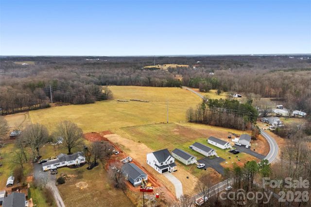 551 Perry Road, Troutman, NC 28166