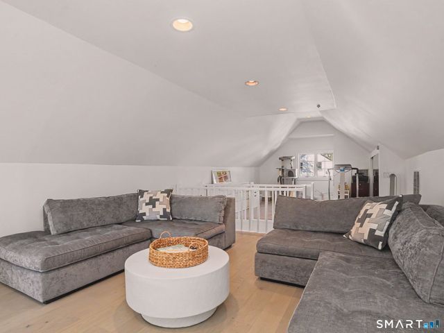 280 Mill Hill Road, Fairfield, CT 06890