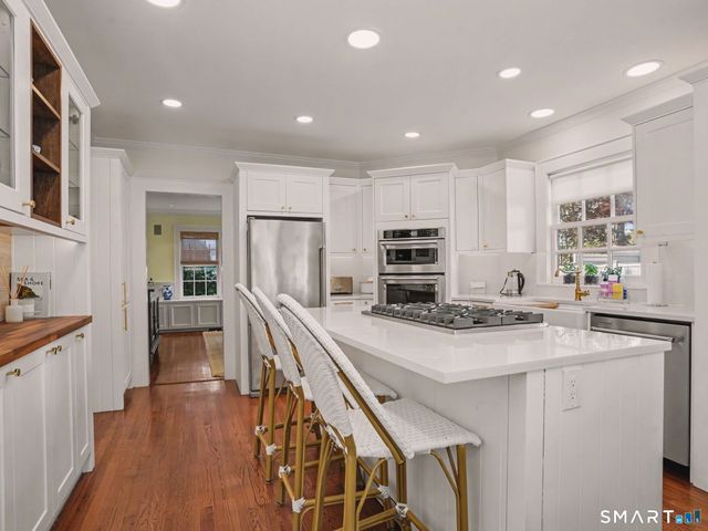 280 Mill Hill Road, Fairfield, CT 06890