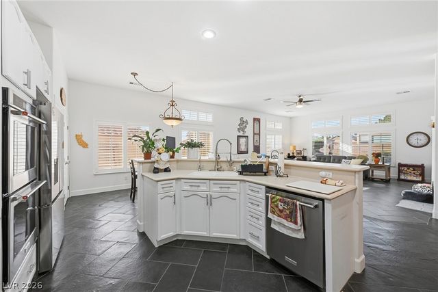 6780 Vintage Highlands Lane, Las Vegas, NV 89110