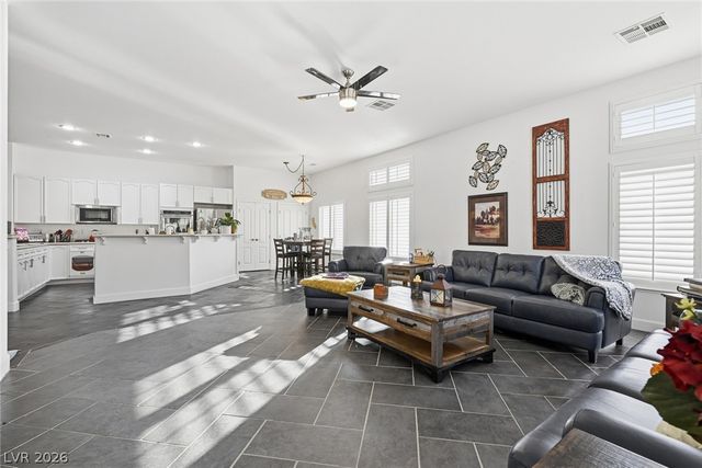 6780 Vintage Highlands Lane, Las Vegas, NV 89110