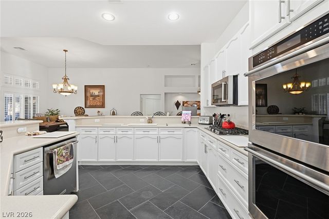 6780 Vintage Highlands Lane, Las Vegas, NV 89110