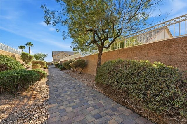 6780 Vintage Highlands Lane, Las Vegas, NV 89110
