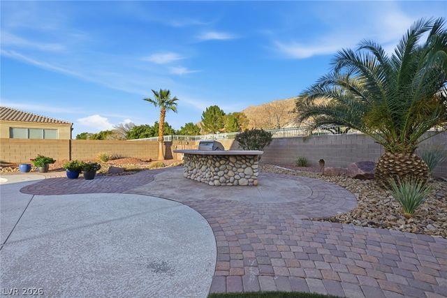 6780 Vintage Highlands Lane, Las Vegas, NV 89110