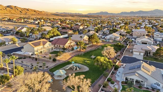 6780 Vintage Highlands Lane, Las Vegas, NV 89110